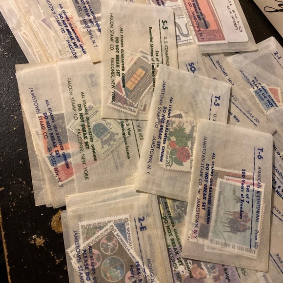 Huge STAMP LOT - Picture 6 of 9